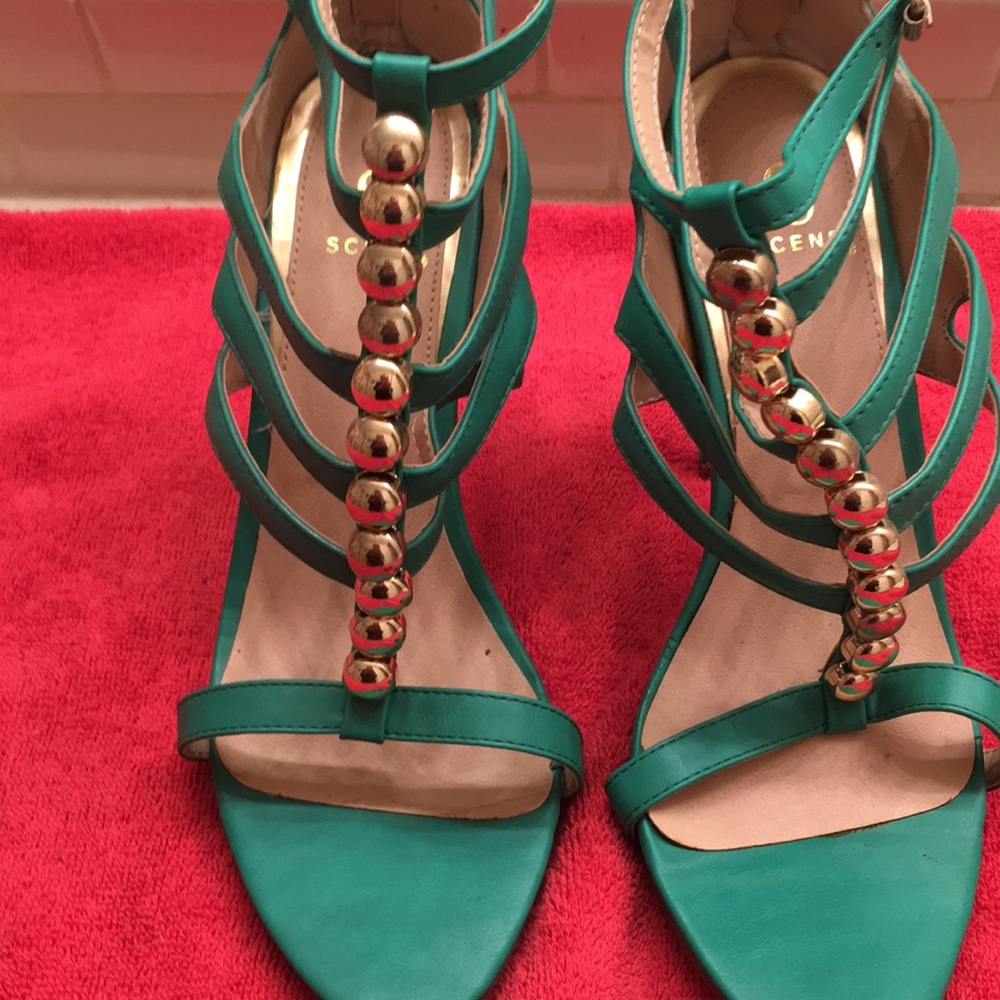 Scene heels
